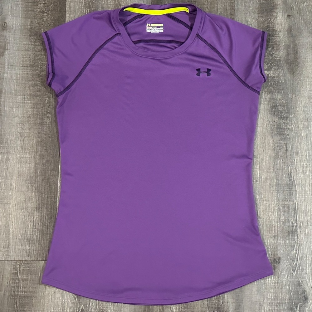 💞 Women’s Small Purple Under Armour Heat Gear Semi-Fitted Active Tee